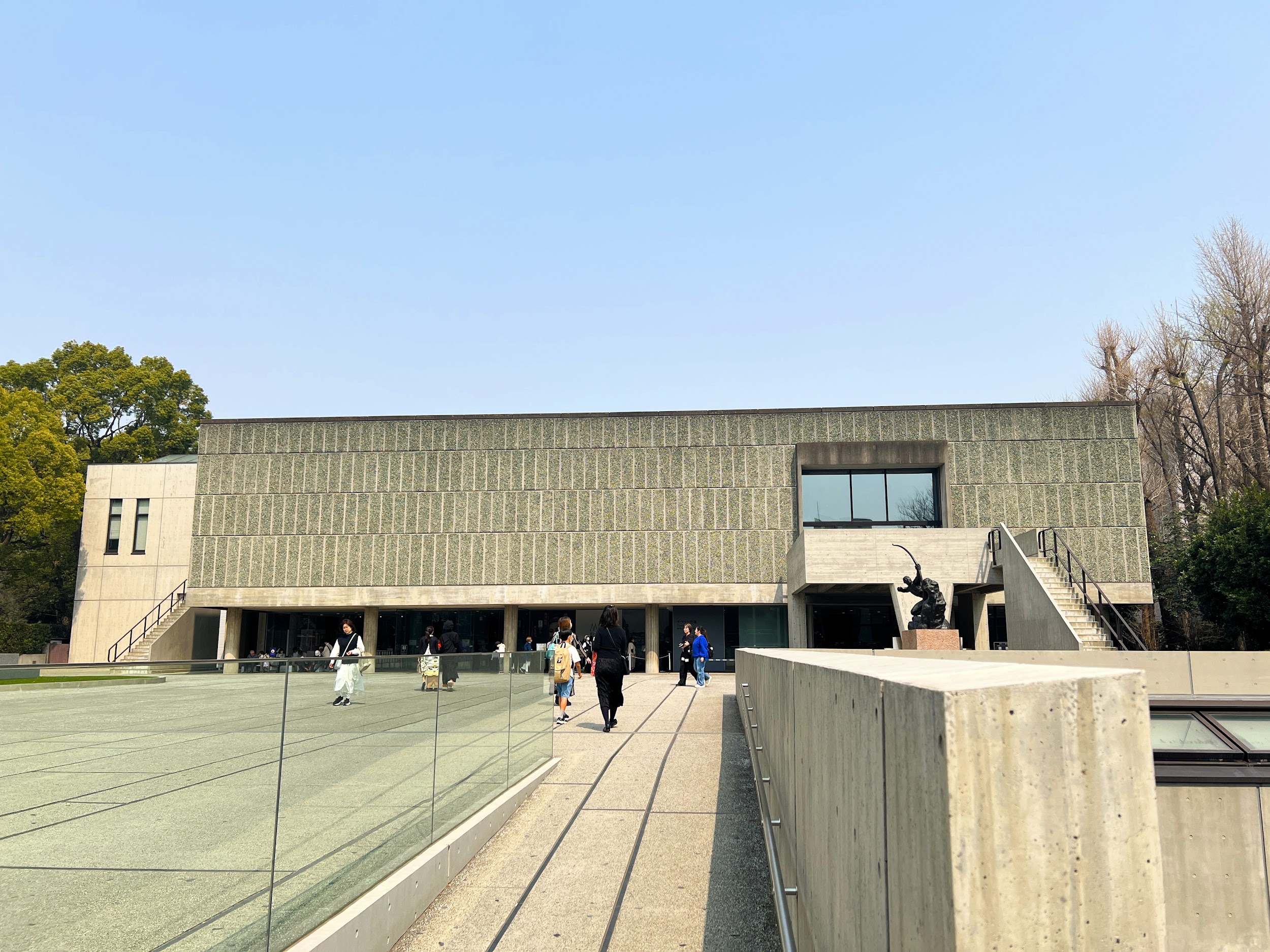 上野恩賜公園_国立西洋美術館