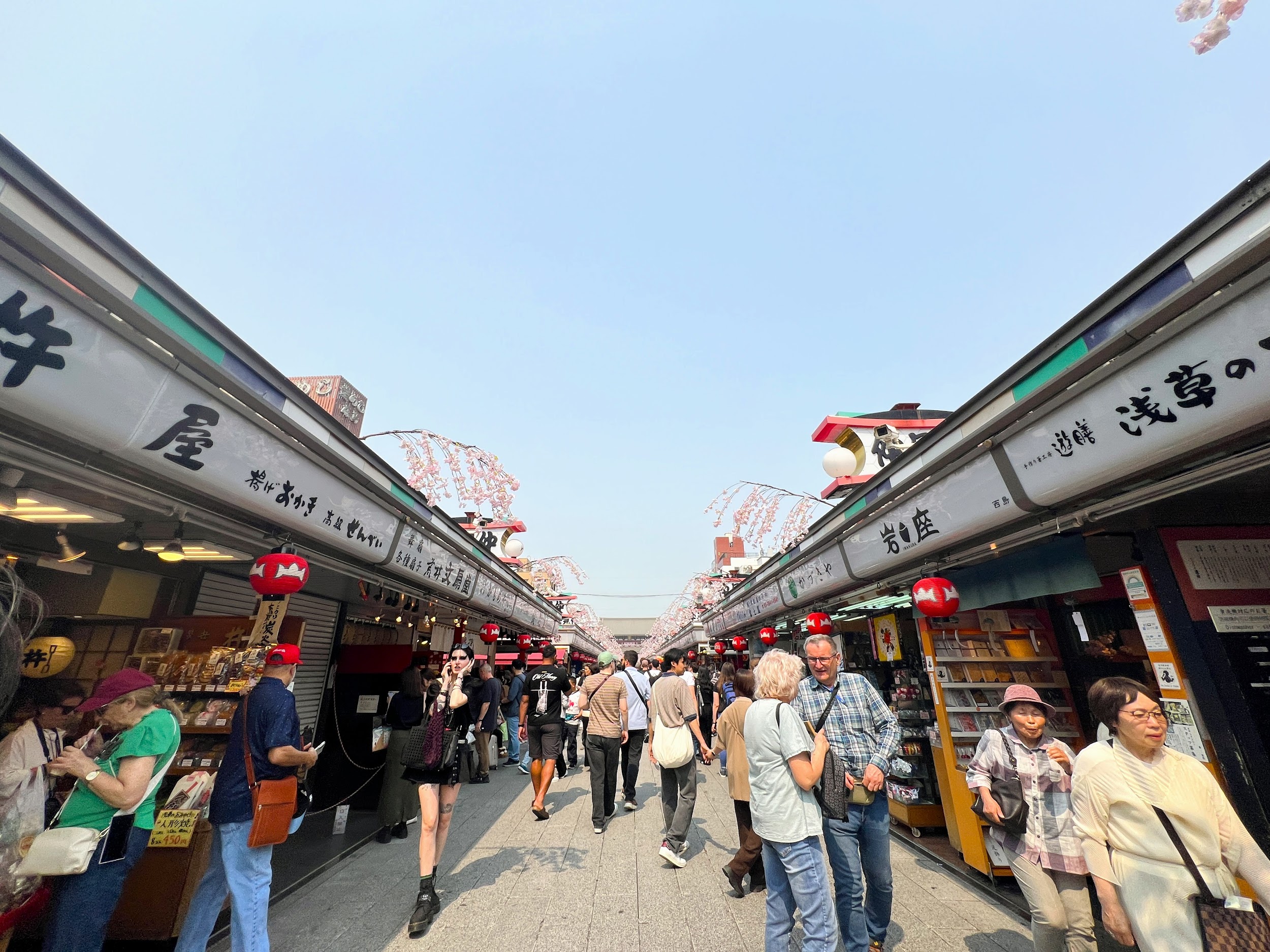 仲見世商店街