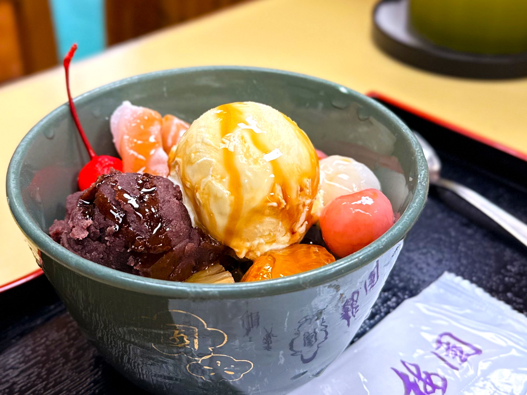梅園 浅草本店_白玉クリームあんみつ