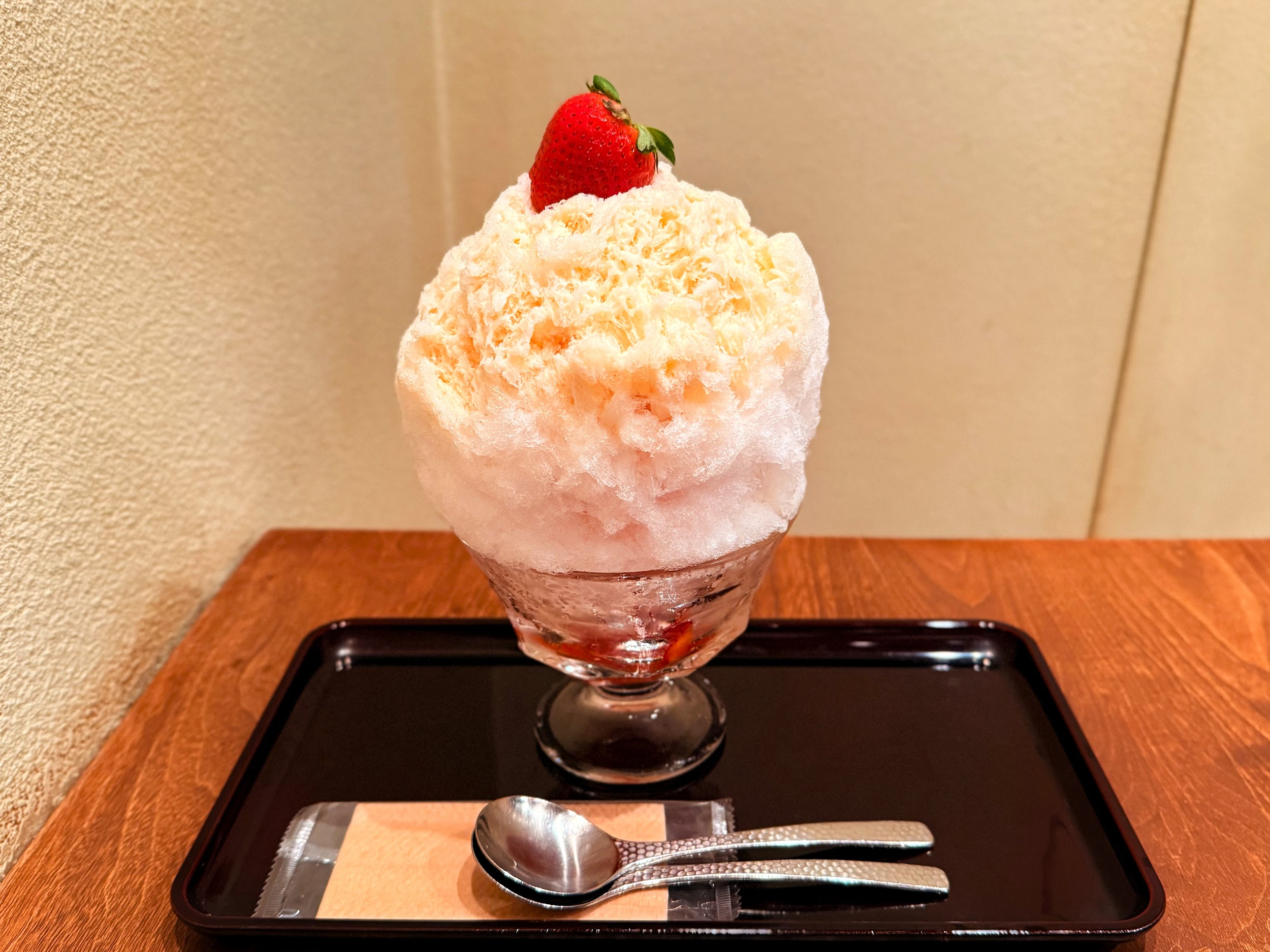 浅草浪花屋_かき氷「いちごみるく」