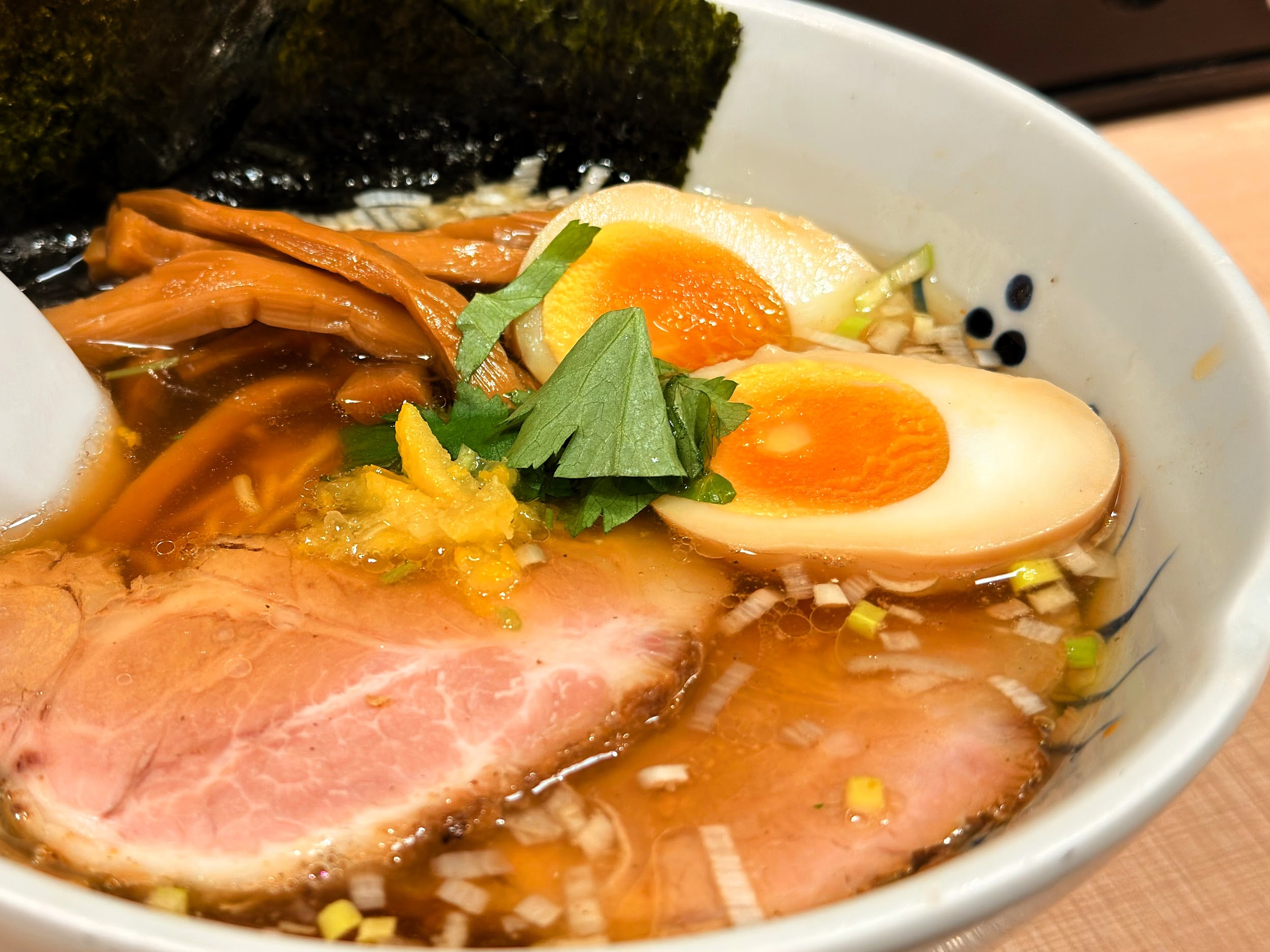浅草名代らーめん与ろゐ屋_特製らーめん(全部のせ)