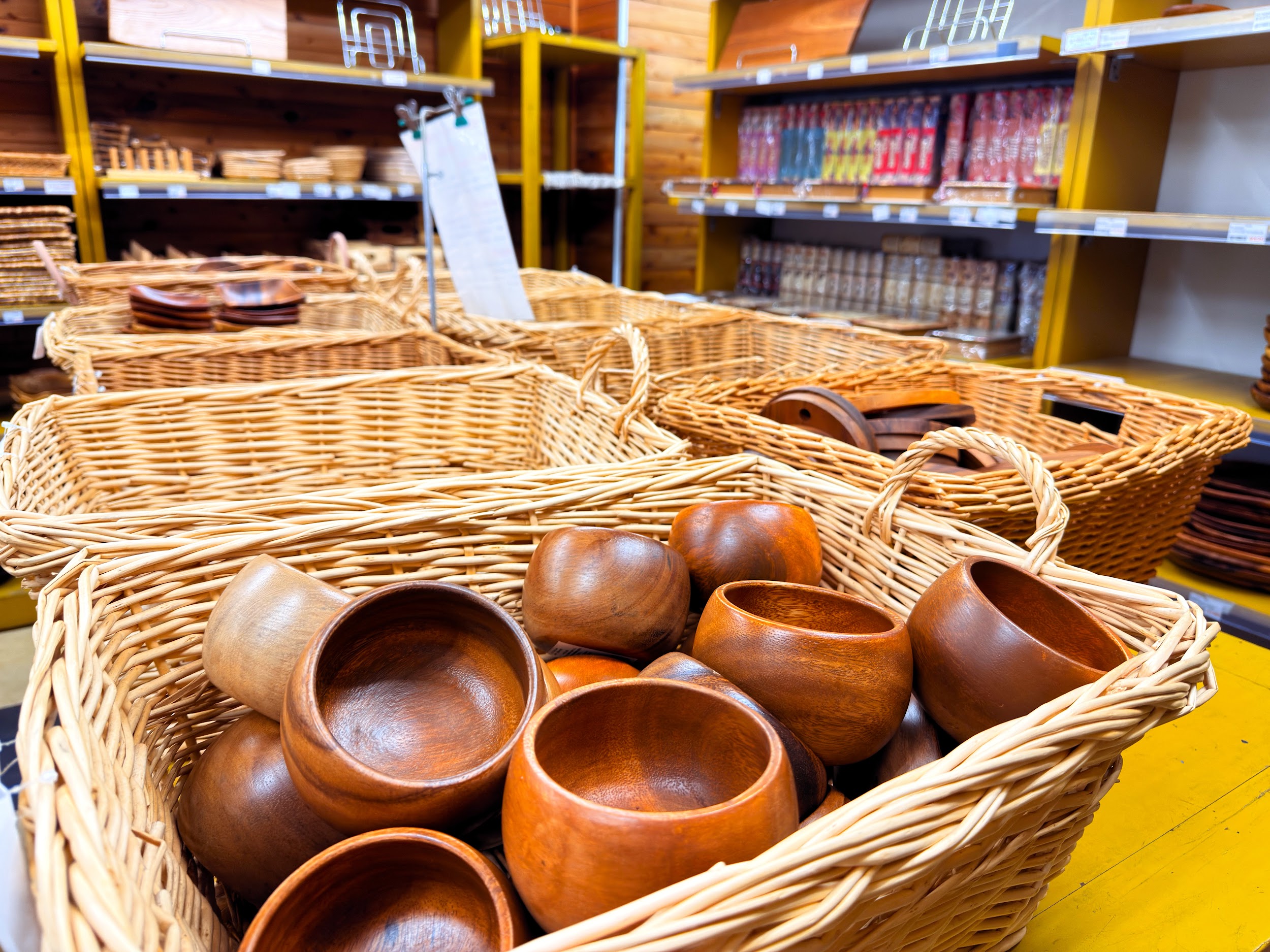 かっぱ橋道具街_木製皿