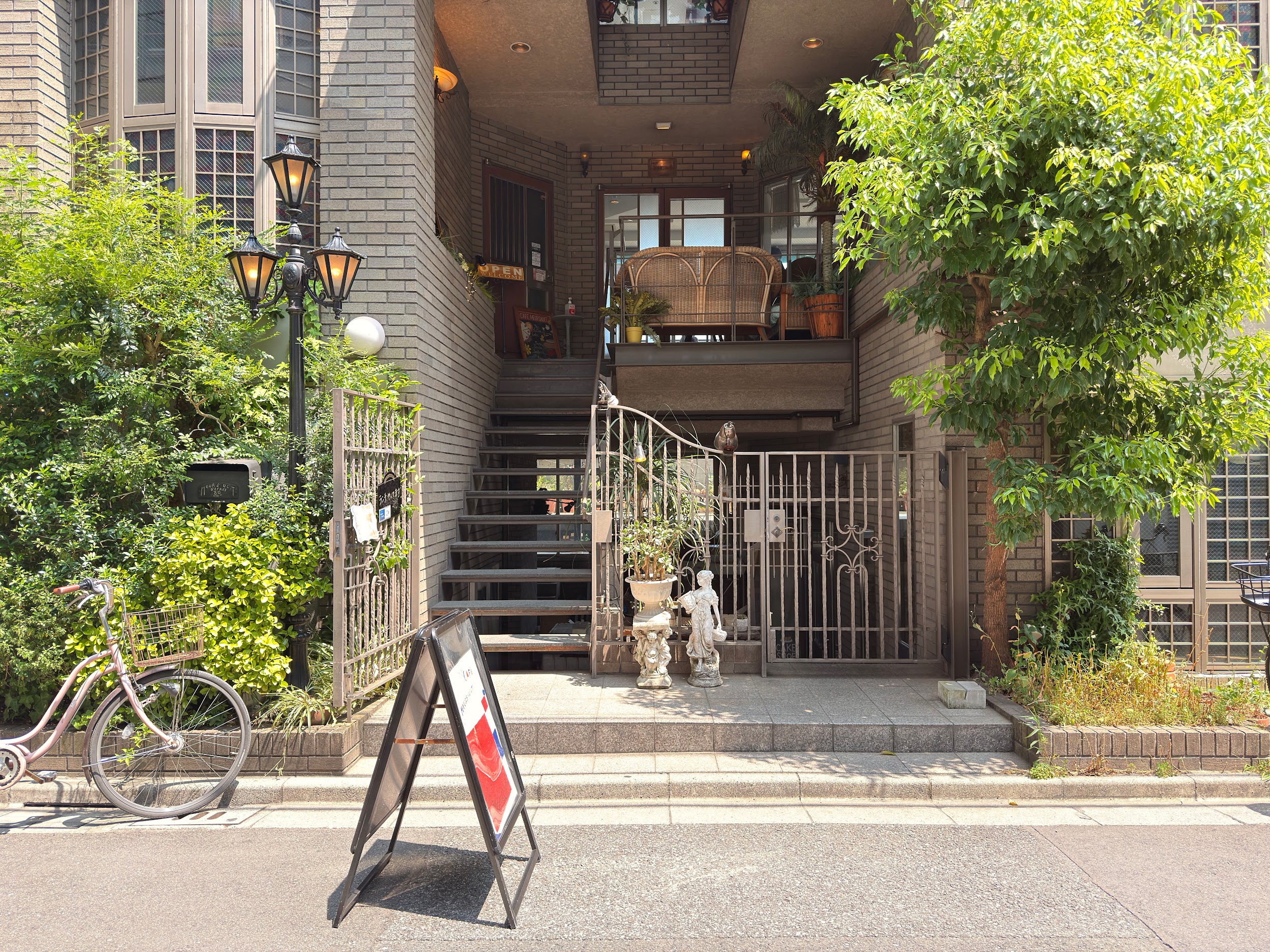 カフェ・ムルソー_外観