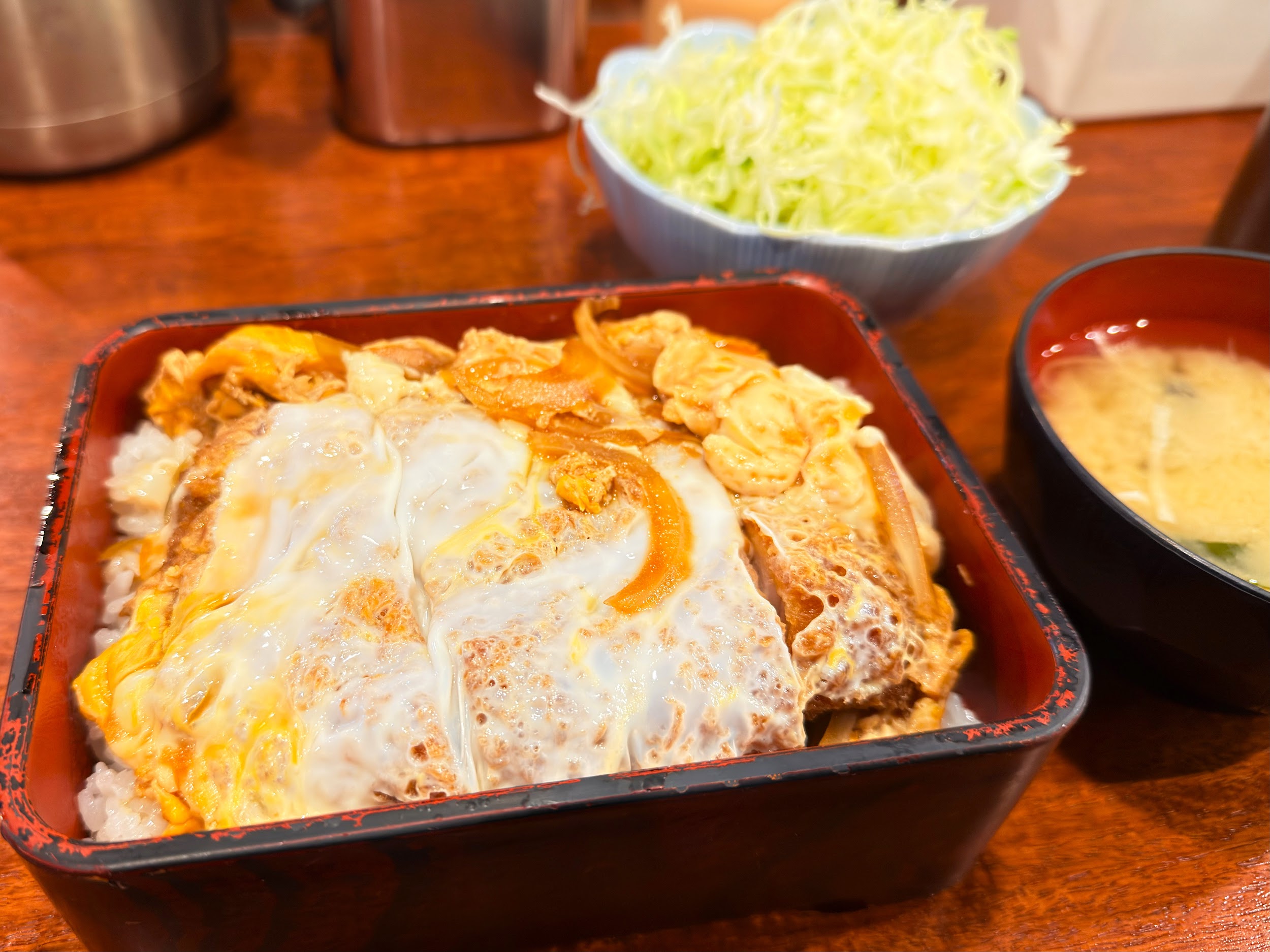 かつ進 三組坂下外神田店_かつ重