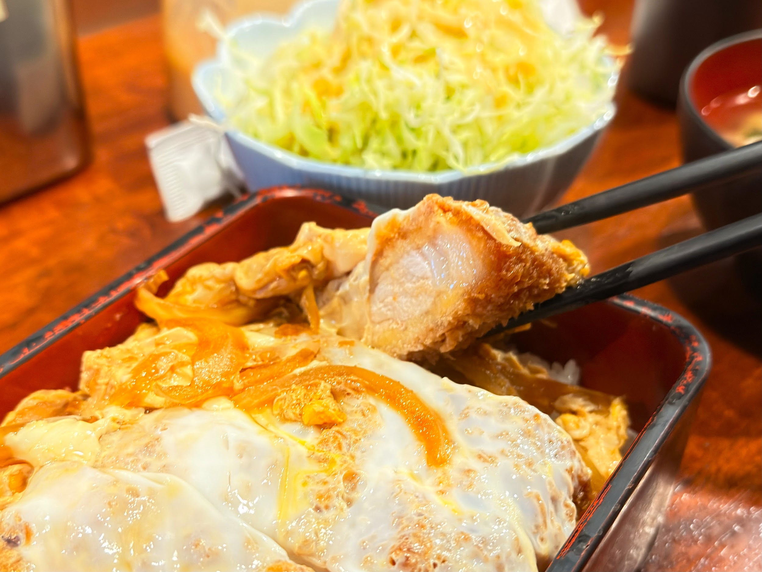 かつ進 三組坂下外神田店_かつ重