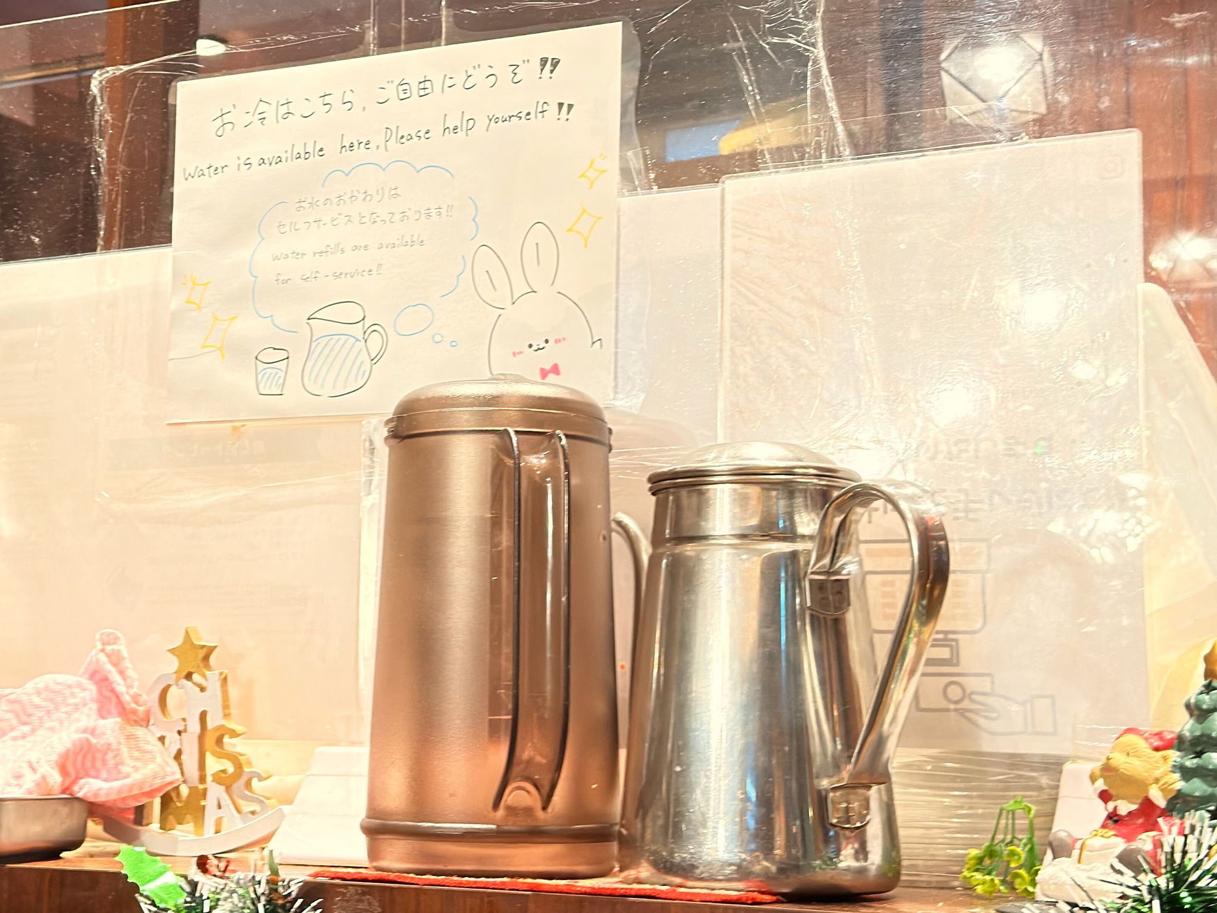 フライング・スコッツマン秋葉原店_セルフサービス用のお水