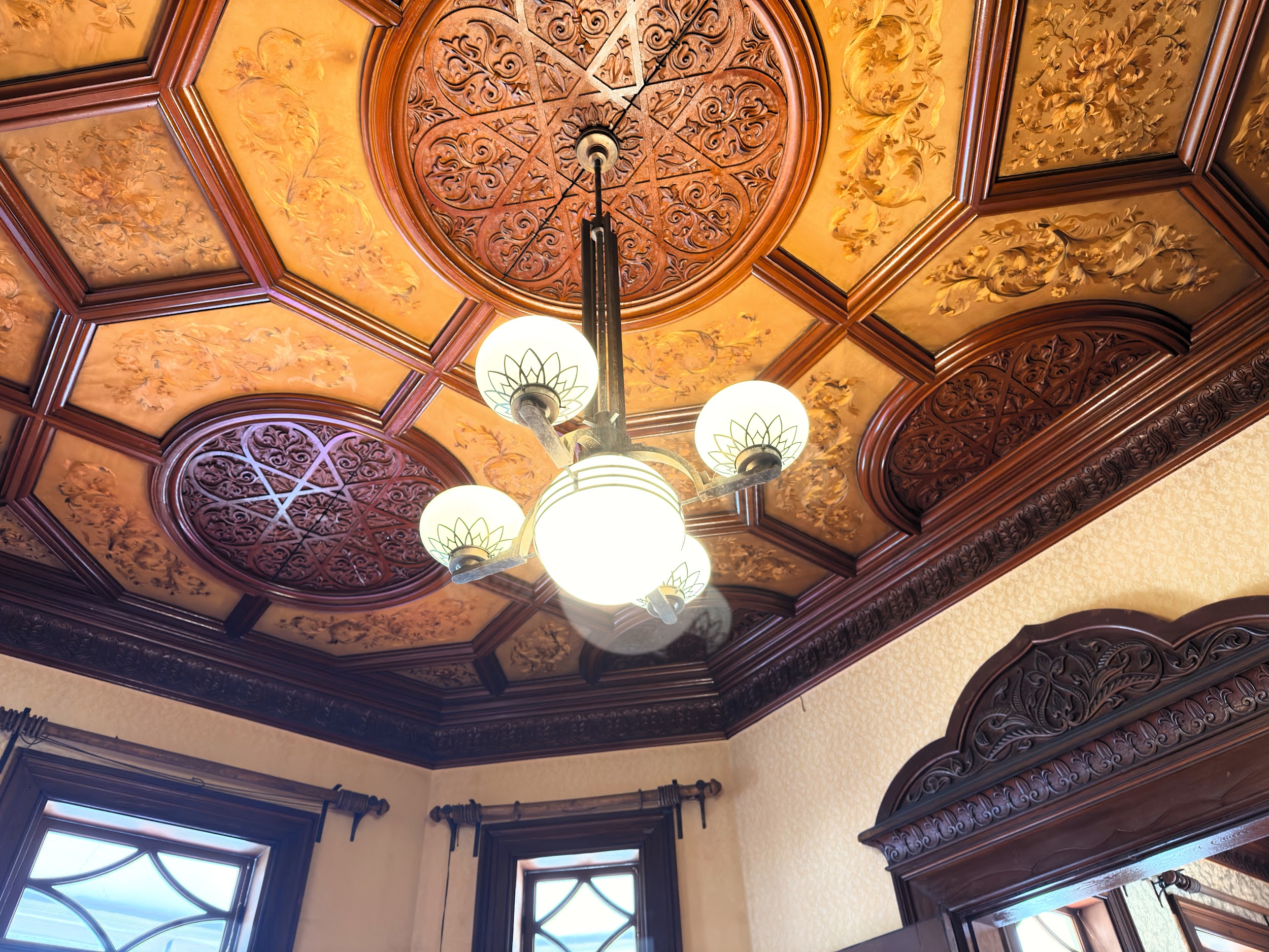 旧岩崎邸庭園_照明