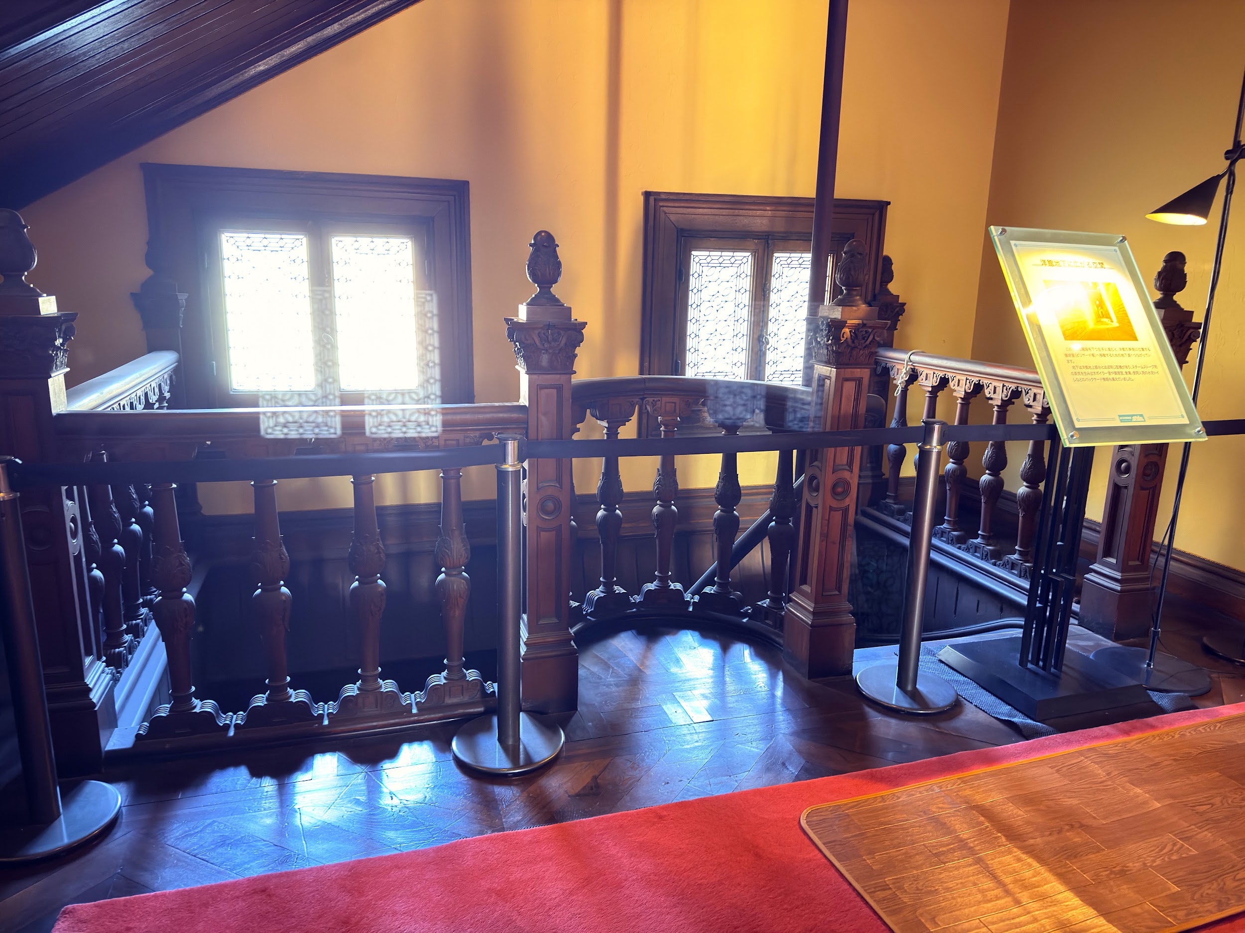 旧岩崎邸庭園_撞球室へ繋がる地下通路