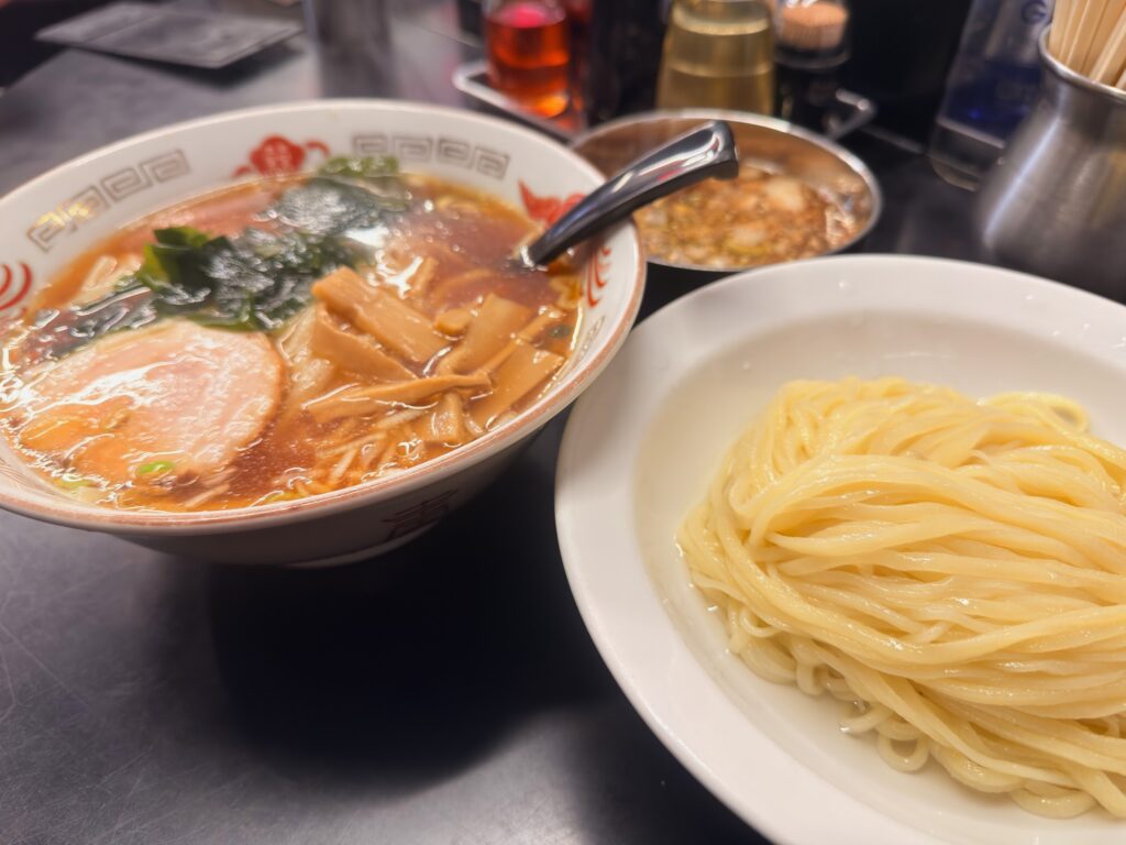 中国手打拉麺 馬賊_「ラーメン」と「つけ麺」