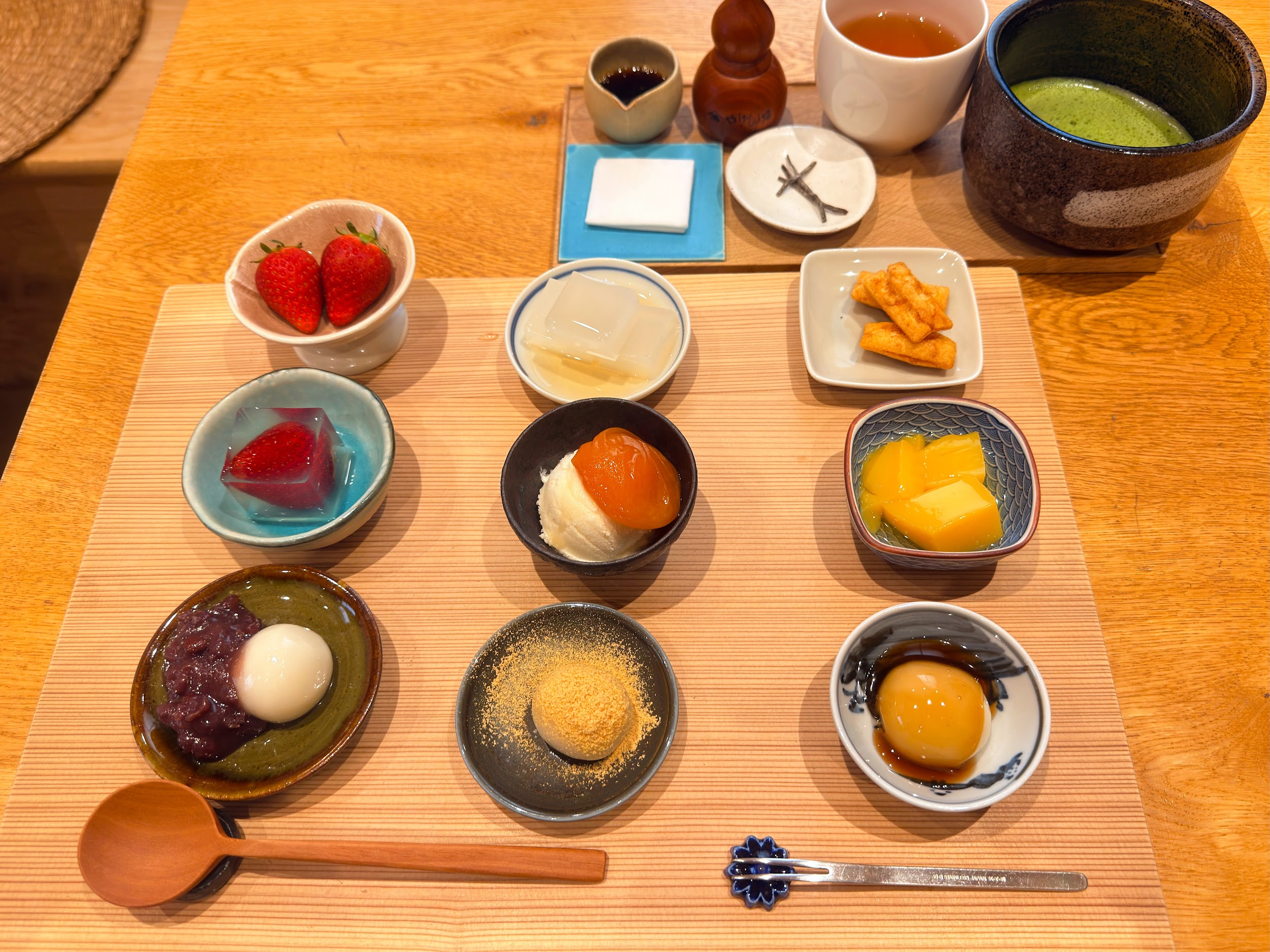 甘味みつや_みつや小皿御膳 9種・抹茶付き