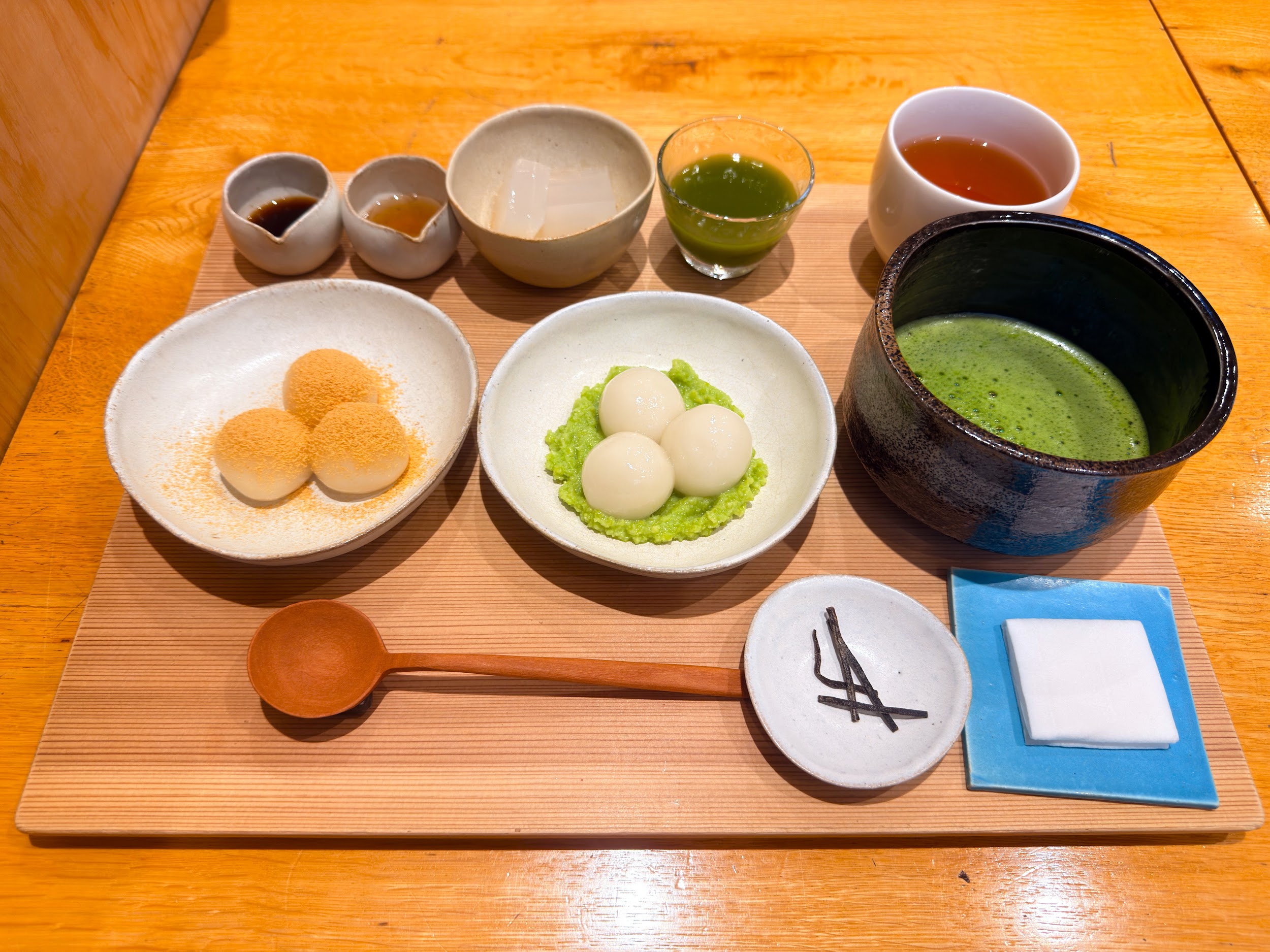 甘味みつや_みつ白玉二皿（三玉×二皿）、抹茶、水羊羹（抹茶）