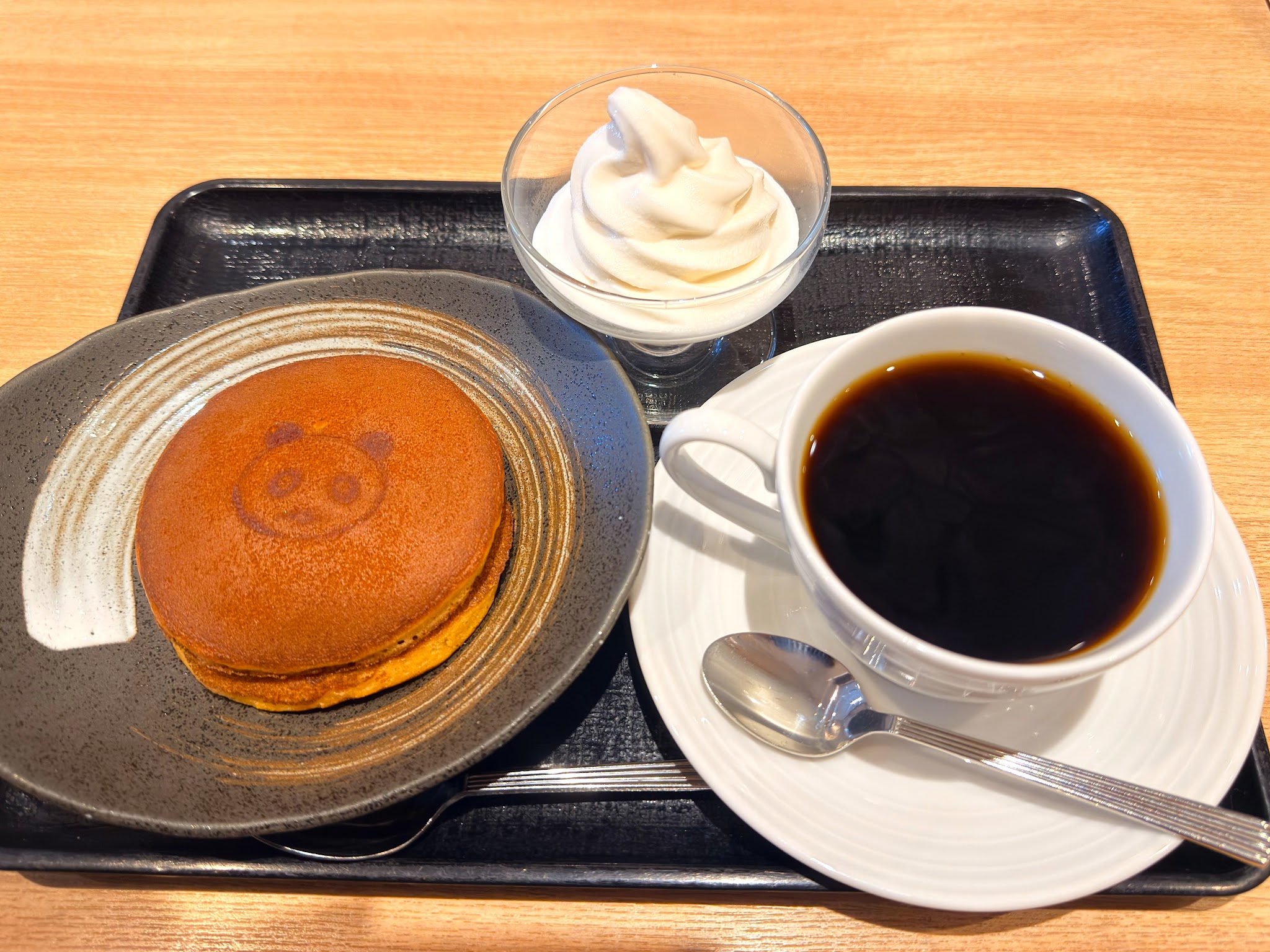 甘味茶房 菊丸_クリームどら焼きセット