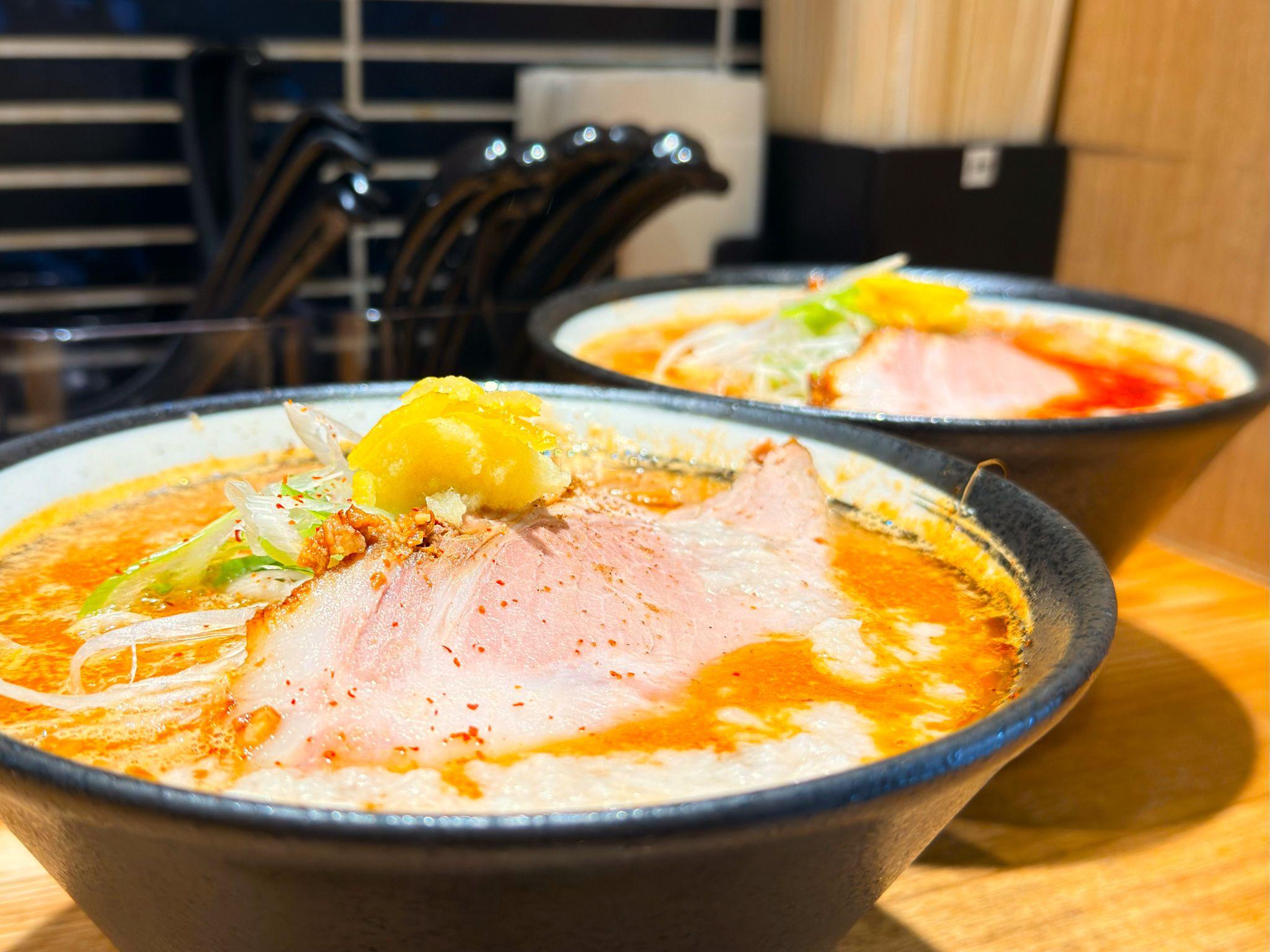 浅草 熟成味噌らーめん のりあき･美々_「熟成味噌らーめん」と「熟成辛味噌らーめん」