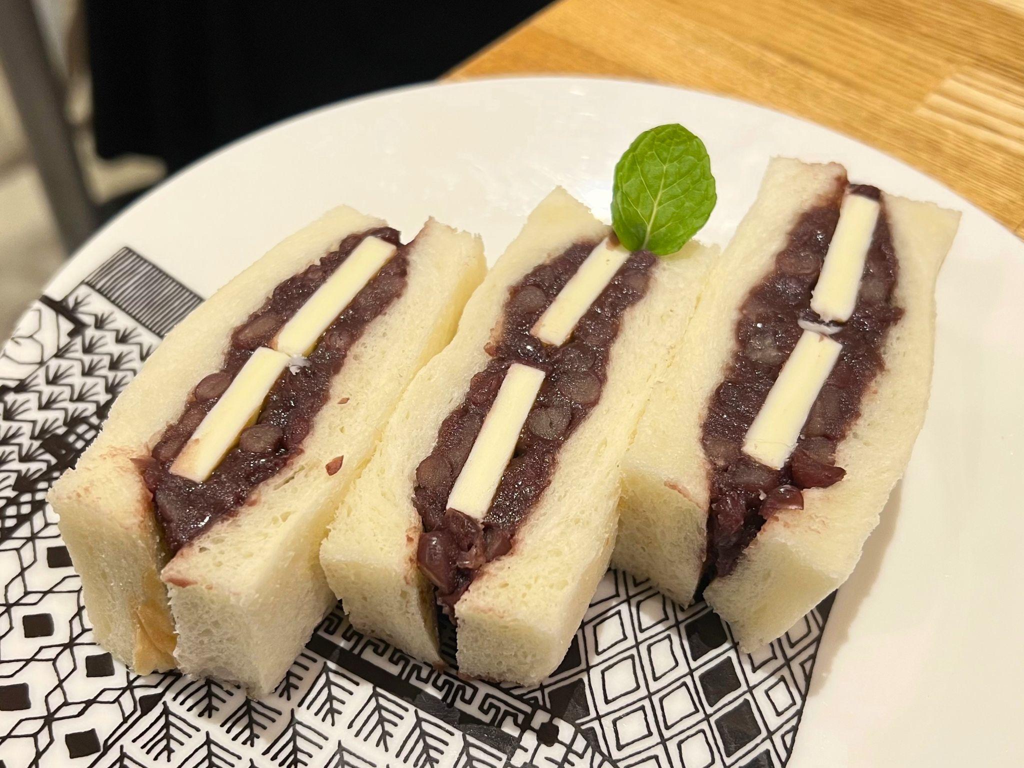 ペリカンカフェ_あんバターサンド